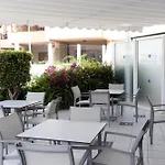 شقة فندقية Hotel-apartamentos Andorra 3*