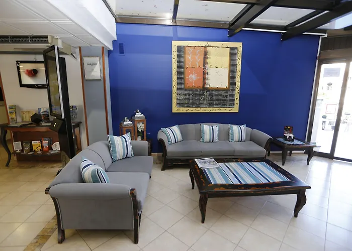 Hotel-apartamentos Andorra מלון דירות