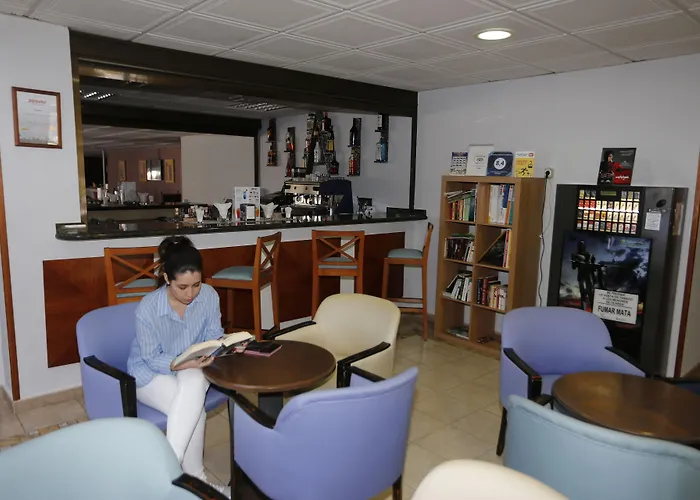 Hotel-apartamentos Andorra 3* Playa de las Américas